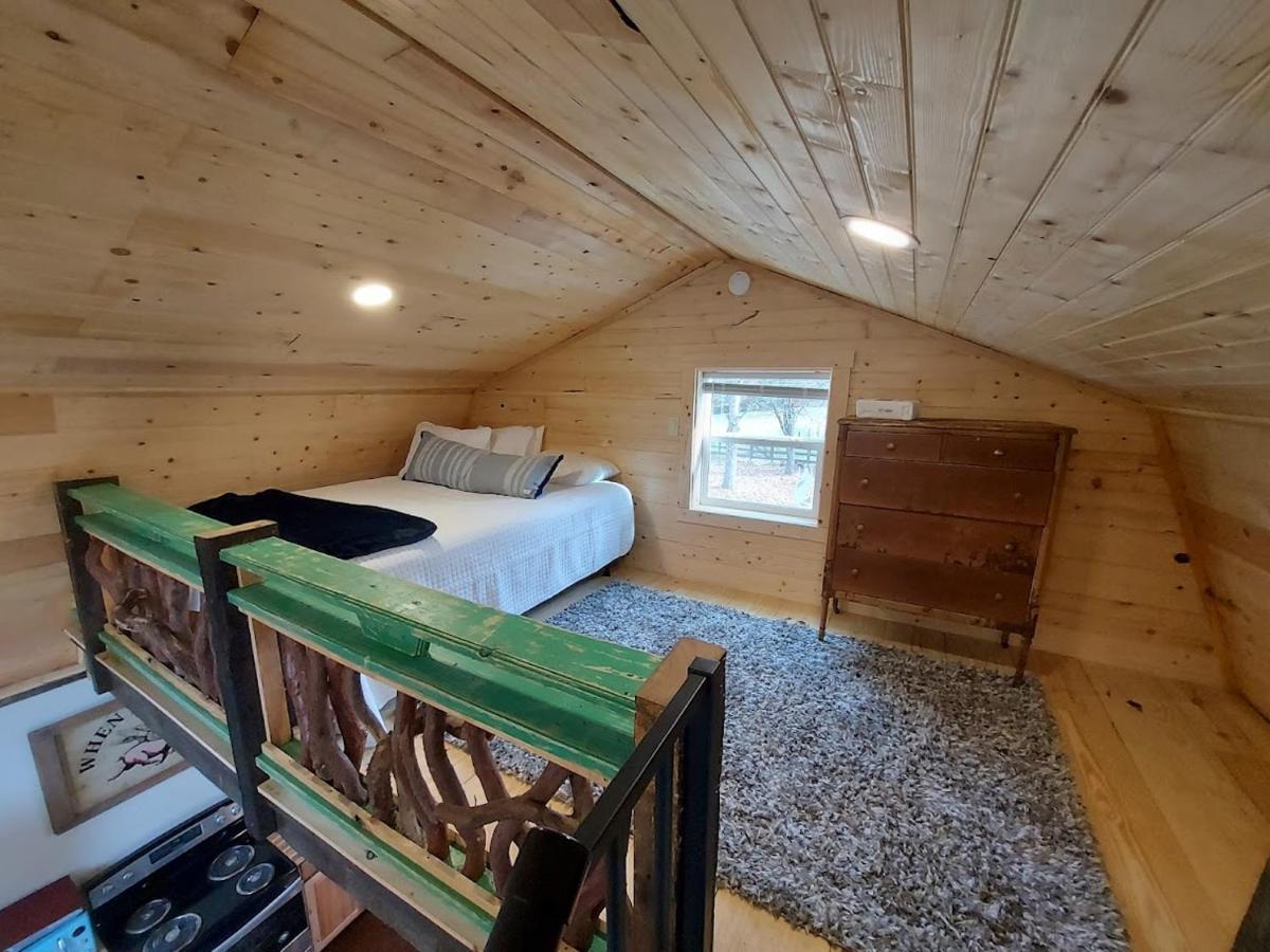 Rustic Hendersonville Farm Studio With Private Deck Exterior foto