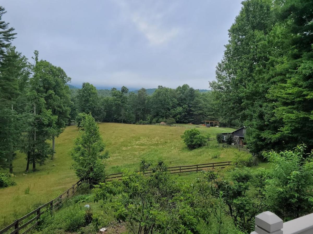 Rustic Hendersonville Farm Studio With Private Deck Exterior foto